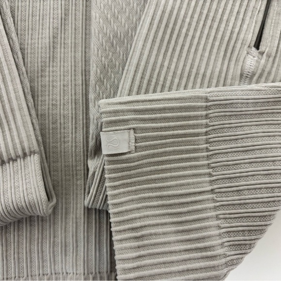 Lululemon Rest less Pullover - Picture 9 of 9
